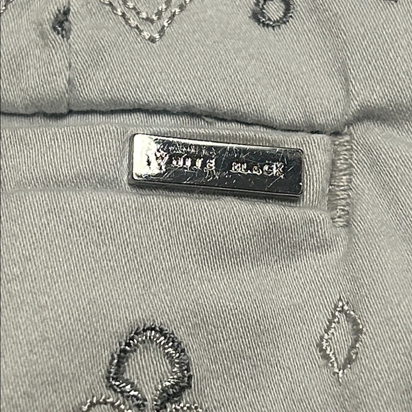 White House Black Market Gray Embroidered WHBM Women's 5” Shorts 10 - Picture 12 of 13